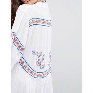 Embroidered Kimono River Island